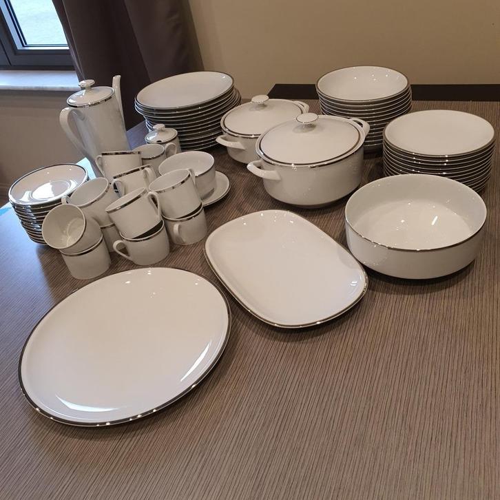 prachtig vintage servies in nieuwstaat, Huis en Inrichting, Keuken | Servies, Zo goed als nieuw, Compleet servies, Overige stijlen