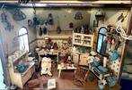 Prachtige grote antieke poppenhuis winkel incl accessoires, Ophalen