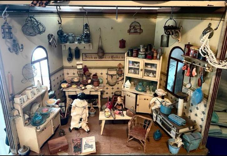 Prachtige grote antieke poppenhuis winkel incl accessoires, Antiek en Kunst, Antiek | Speelgoed, Ophalen