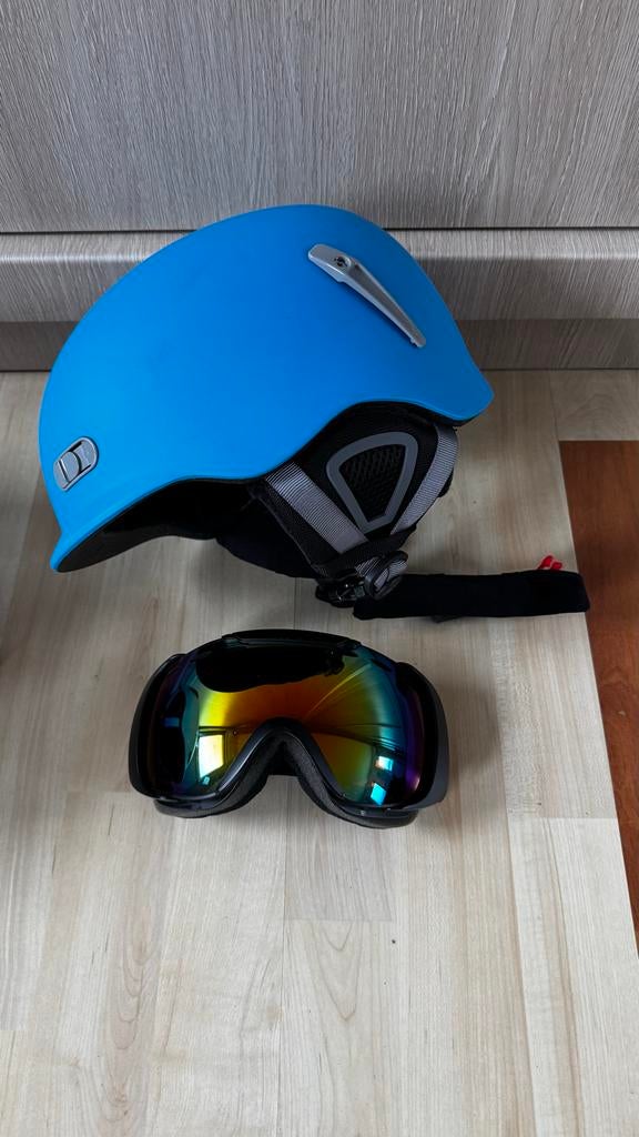 2 Skihelmen / snowboard maat M eventueel met skibril, Overige merken, Gebruikt, Overige typen, Ophalen of Verzenden