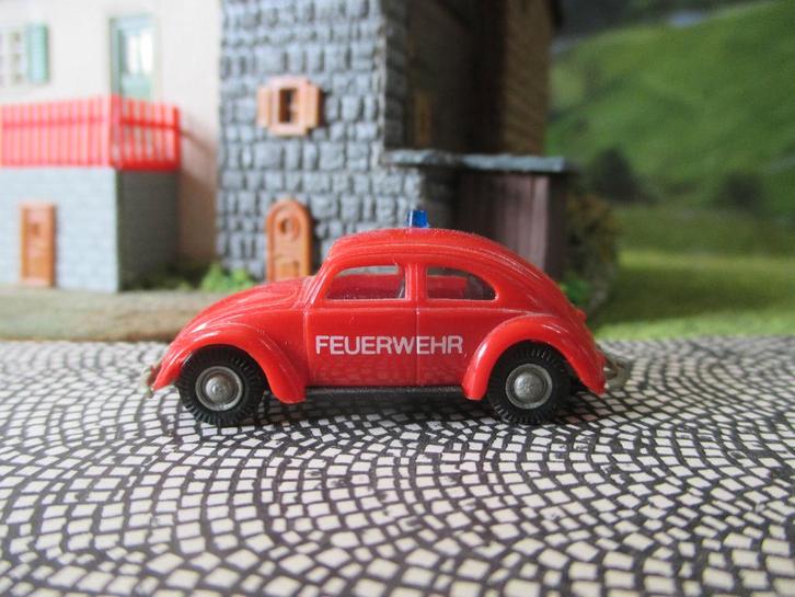 Volkswagen Brilkever - Praliné Feuerwehr / Brandweer, Hobby en Vrije tijd, Modelauto's | 1:87, Zo goed als nieuw, Auto, Overige merken