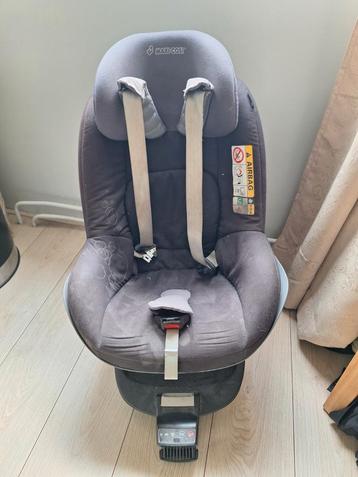 Maxi cosi autostoel met 2way fix beschikbaar voor biedingen