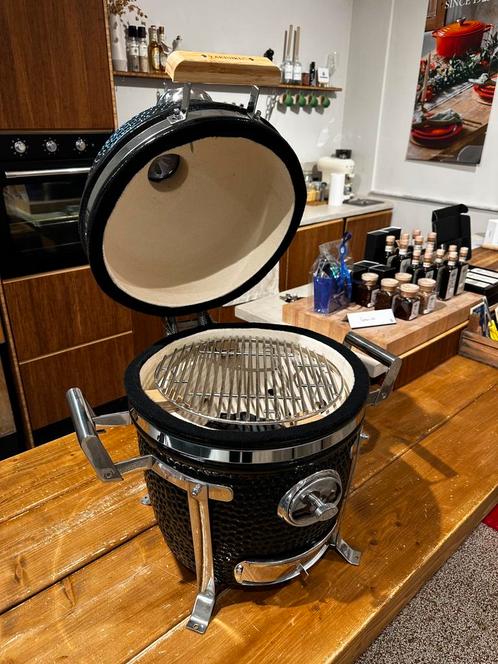 Kamado Compact ‘Yakiniku’, Tuin en Terras, Houtskoolbarbecues, Nieuw, Ophalen