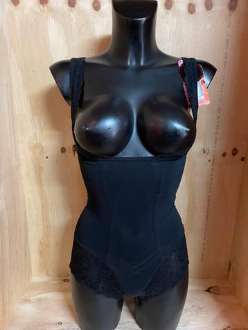 Magic correctie body maat xl beschikbaar voor biedingen