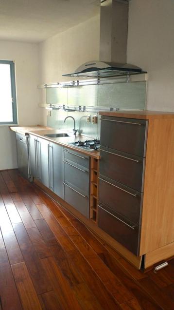 moderne keuken beschikbaar voor biedingen