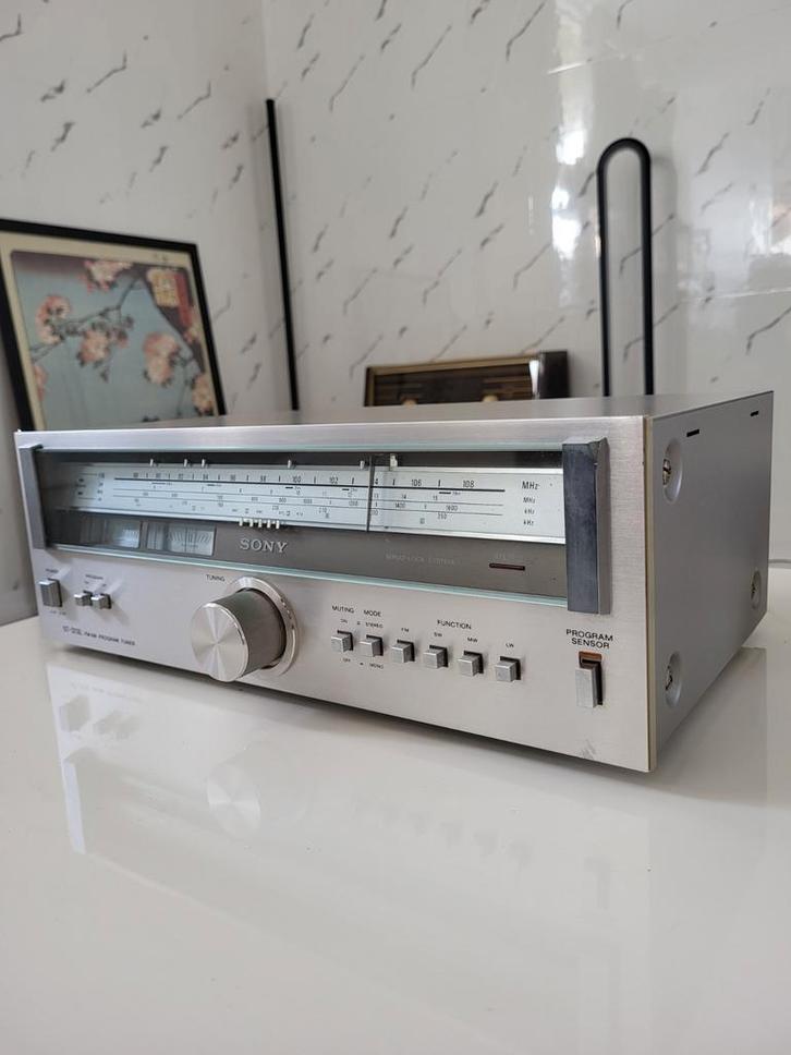 Sony ST-313L Tuner / Radio Vintage Stereo, Audio, Tv en Foto, Tuners, Zo goed als nieuw, Ophalen of Verzenden