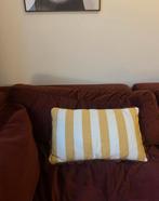 Kussen Karwei Geel, Ophalen, Zo goed als nieuw, Geel, Rechthoekig