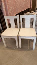 GRATIS Ikea kinderstoelen en tafel, Ophalen, Gebruikt, Tafel(s) en Stoel(en)