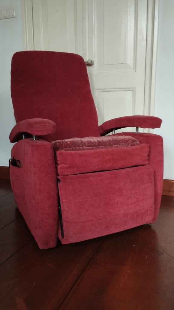 sta-op stoel/ verstelbare relax-fauteuil, ideaal v ouderen, Huis en Inrichting, Fauteuils, Gebruikt, Metaal, Stof, 50 tot 75 cm