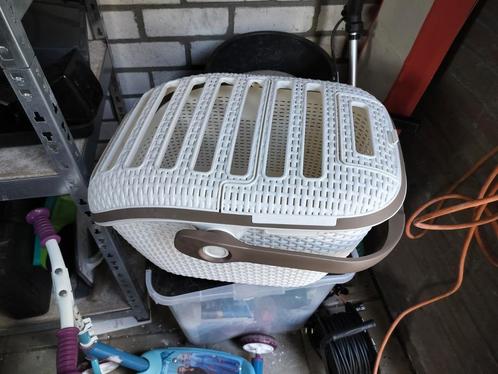 Kattenmandje dierentransportbox merk Curver, Dieren en Toebehoren, Transportboxen, Zo goed als nieuw, Ophalen of Verzenden