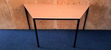 kantinetafel / trapeziumtafel 160-80 * 70*75 beschikbaar voor biedingen