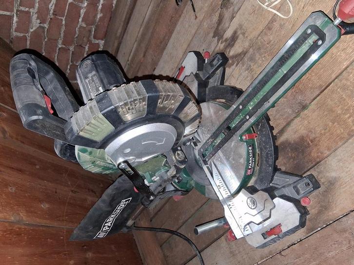 parkside pzks 2000 B2, Doe-het-zelf en Verbouw, Gereedschap | Zaagmachines, Zo goed als nieuw, Afkortzaag, 1200 watt of meer, 70 mm of meer