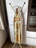 strijkplank, Ophalen, Gebruikt, Strijkijzer met snoer