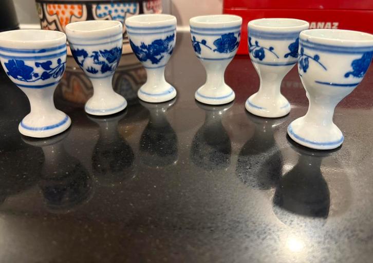 Authentiek Chinees porseleinen sake cups Jingdezhen 1950–‘70, Huis en Inrichting, Keuken | Keukenbenodigdheden, Zo goed als nieuw