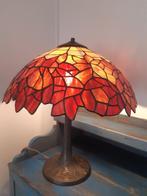 tiffany lamp, tafel lamp (ophalen Nijmegen/Noord Limburg), Ophalen of Verzenden, Tiffany, Minder dan 50 cm, Glas