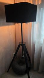 Vloer lamp met kap, kwantum., Huis en Inrichting, Lampen | Vloerlampen, Ophalen, Gebruikt, Minder dan 100 cm