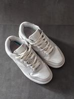 Karl kani Schoenen Grijs Wit. Nieuw, Kleding | Dames, Ophalen of Verzenden, Nieuw, Wit