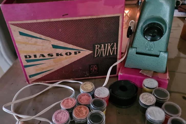 Vintage Bajka Diascop Diaprojector, Audio, Tv en Foto, Diaprojectors, Gebruikt, Met scherm, Ophalen of Verzenden
