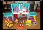 Little People :Handige Helpers Huis met licht /geluid en bus, Kinderen en Baby's, Speelset, Met licht, Ophalen of Verzenden, Zo goed als nieuw