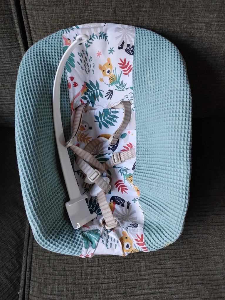 Stokke Baby Zitje + Speelboog & 2 Hoezen, Ophalen of Verzenden, Zo goed als nieuw, Minder dan 140 cm, Minder dan 70 cm