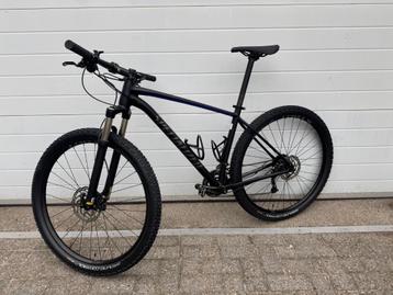 Specialized rockhopper mountainbike zwart beschikbaar voor biedingen