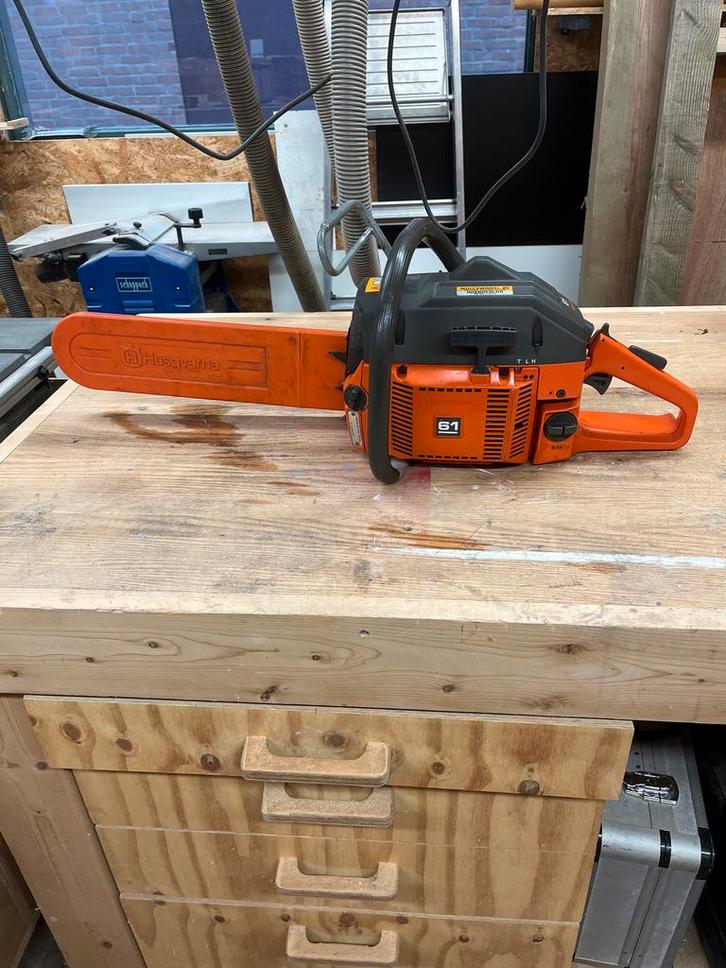 Husqvarna 61 kettingzaag, Tuin en Terras, Handzagen, Gebruikt, Boomzaag, Ophalen