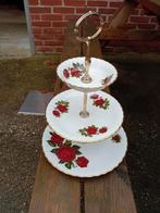Brocante etagere met rode rozen. 3 etages. Hele mooie staat, Ophalen of Verzenden, Zo goed als nieuw