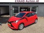 Toyota Aygo 1.0 VVT-i x-play / 5 DEURS / NIEUW MODELJAAR / C, Voorwielaandrijving, Euro 5, Stof, Gebruikt