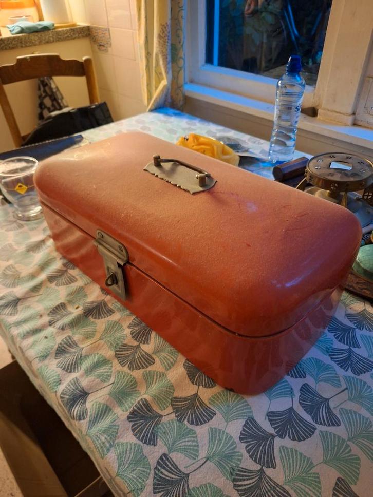 Antieke Broodtrommel - 48cm Breed, 20cm Hoog, Doe-het-zelf en Verbouw, Gereedschapskisten, Gebruikt, Ophalen of Verzenden