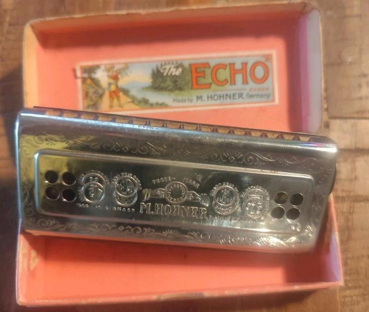 Hohner Echo  harp C/D 96 Tremolo-harmonica, Muziek en Instrumenten, Blaasinstrumenten | Mondharmonica's, C-mondharmonica, Met koffer of doosje