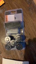 CanDo plintclips 25stks, Ophalen of Verzenden, Zo goed als nieuw, Mdf, Plinten