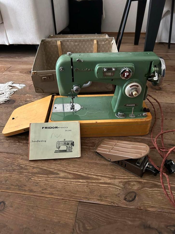 Fridor (Pinnock Australië) Naaimachine - Vintage!, Hobby en Vrije tijd, Naaimachines en Toebehoren, Gebruikt, Naaimachine, Overige merken