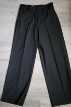 Zwarte pantalon met split onderaan de pijp, maat M, van Zara, Ophalen of Verzenden, Zo goed als nieuw, Zwart