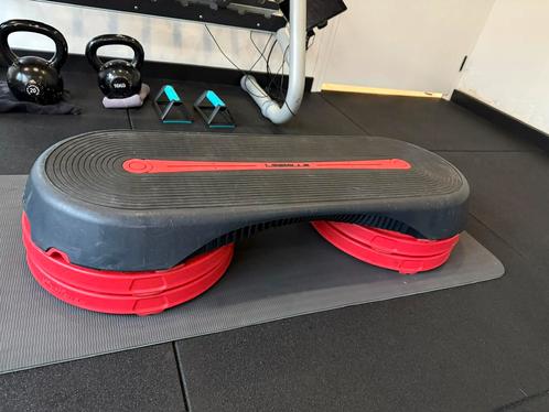 Les Mills smart step aerobics nog 25 beschikbaar, Sport en Fitness, Fitnessmaterialen, Gebruikt, Ophalen