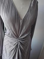 PRACHTIGE LICHTGRIJZE LANGE JURK MAAT S, Galajurk, MNG, Ophalen of Verzenden, Zo goed als nieuw