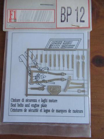 Seat belts & engine plate (F1 Formula 1/20) beschikbaar voor biedingen