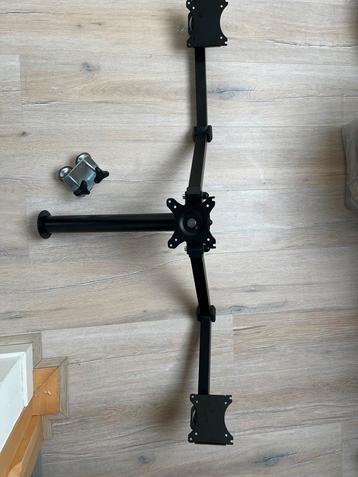 Iiyama DS1003C-B1 Triple Monitor Arm - Bureau beschikbaar voor biedingen