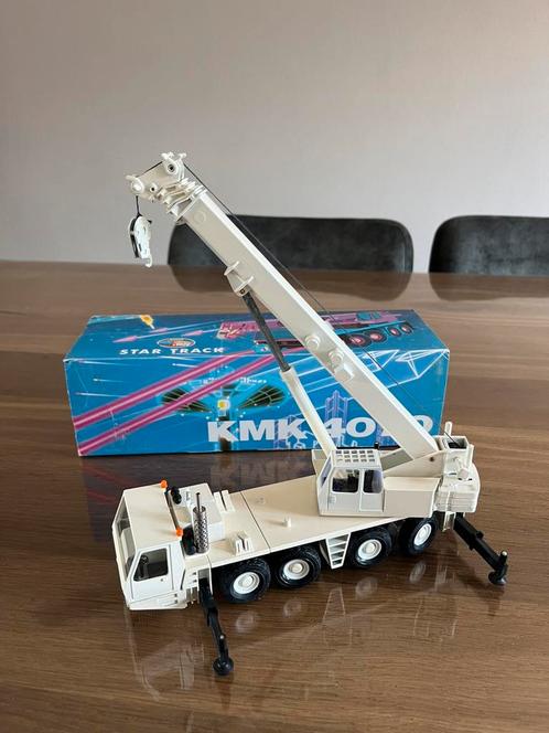Krupp KMK 4070 mobiele telescoop kraan Auto Russia nieuw, Hobby en Vrije tijd, Modelauto's | 1:50, Nieuw, Hijskraan, Tractor of Landbouw