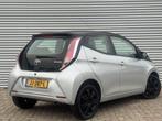 Toyota Aygo 1.0 VVT-i x-play | Nieuw Binnen! | Camera | Airc, Auto's, Voorwielaandrijving, Stof, Gebruikt, 4 stoelen