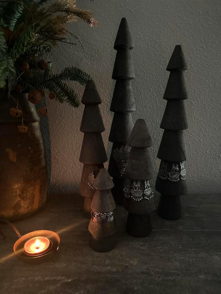 Set Houten kerstbomen met ketting, Diversen, Kerst, Nieuw, Ophalen of Verzenden