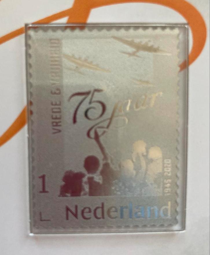 Postzegel Nederland - 75 Jaar Vrede & Vrijheid, Postzegels en Munten, Postzegels | Nederland, Postfris, Na 1940, Ophalen of Verzenden
