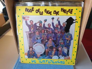 de Turfstekers - Agge oew eige nie kietelt (b5) beschikbaar voor biedingen