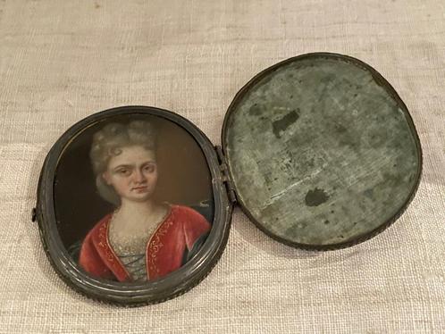 17e eeuw miniatuur portret portretminiatuur  roggenhuid etui, Antiek en Kunst, Antiek | Overige Antiek, Ophalen of Verzenden
