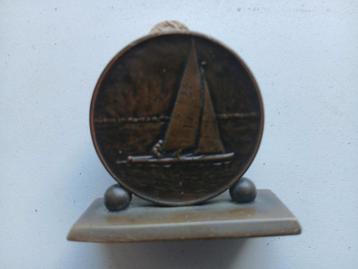 Medaille zeilwedstrijd. beschikbaar voor biedingen