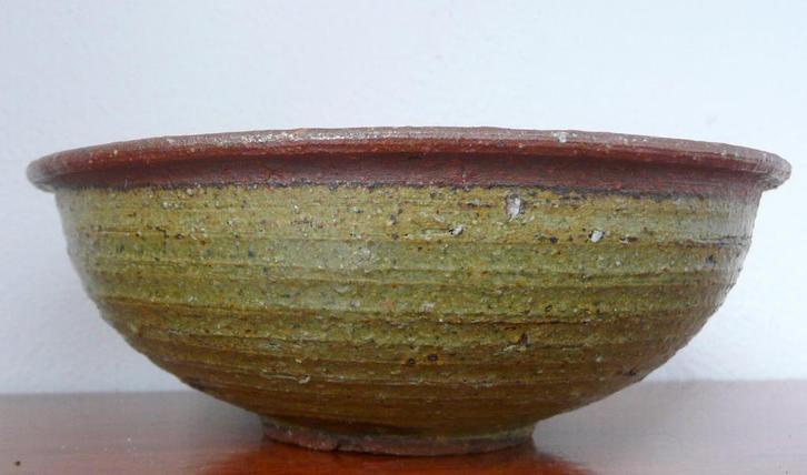 klein groen aardewerk schaaltje (381), Antiek en Kunst, Antiek | Keramiek en Aardewerk, Ophalen of Verzenden