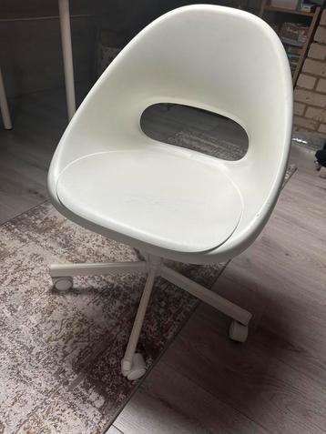 Witte Kinderbureaustoel beschikbaar voor biedingen