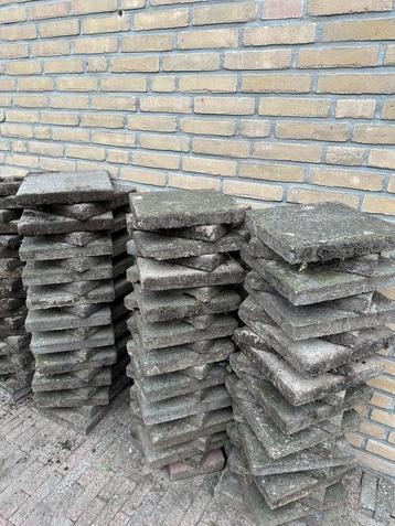 GRATIS TEGELS beschikbaar voor biedingen
