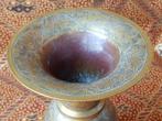 Mooie zware antieke Oosterse vaas van bewerkt koper 14,8 cm., Antiek en Kunst, Antiek | Vazen, Ophalen of Verzenden