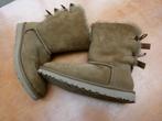 UGG - 1002954 - Bailey Bow -  Dames - Maat 37 - bruine UGGS, UGG, Bruin, Lage of Enkellaarzen, Ophalen of Verzenden