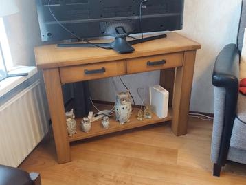 Sidetable beschikbaar voor biedingen
